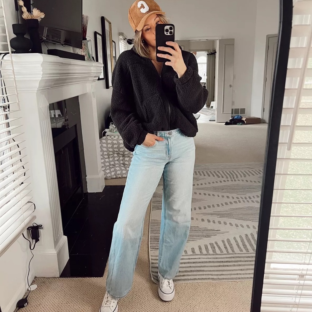🍋 Old Navy Wow high rise Loose Jeans size 0